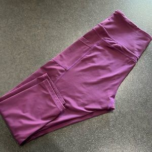 Zyia light n tight capri with pocket